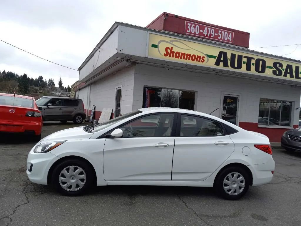 Used 2014 Hyundai Accent GLS image 1