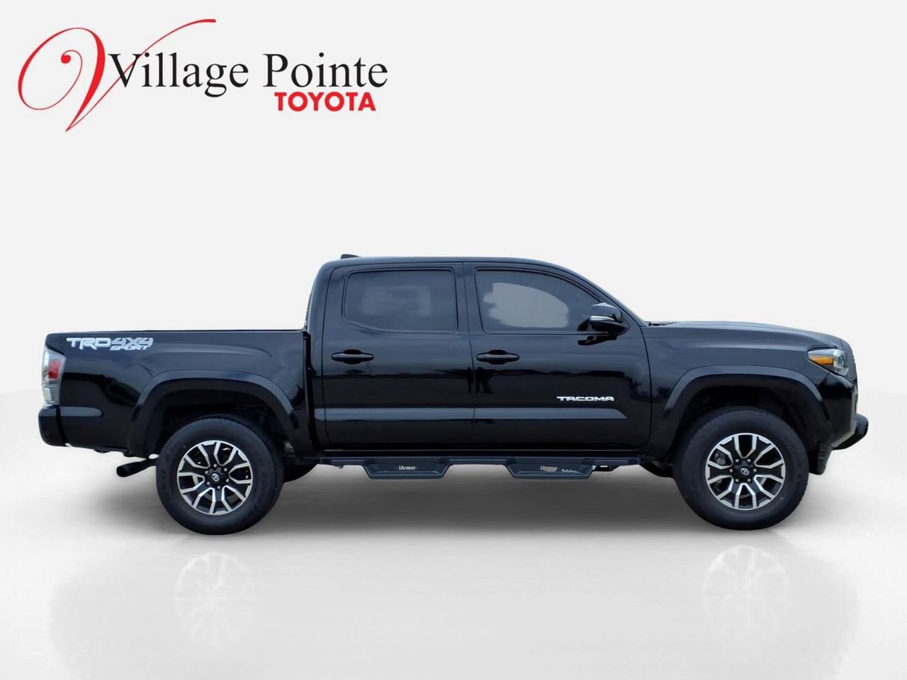 Used 2023 Toyota Tacoma TRD Sport w/ TRD Premium Sport Package AWD/4WD image 8