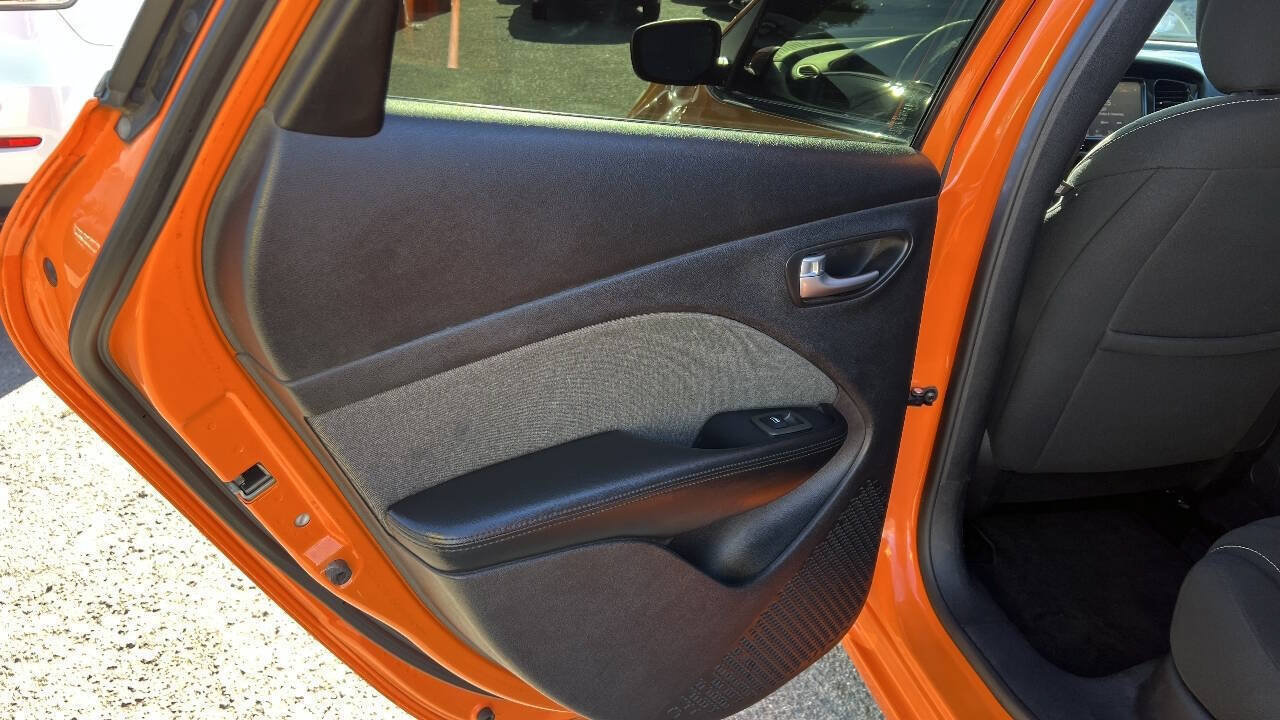 Used 2013 Dodge Dart SXT FWD image 22