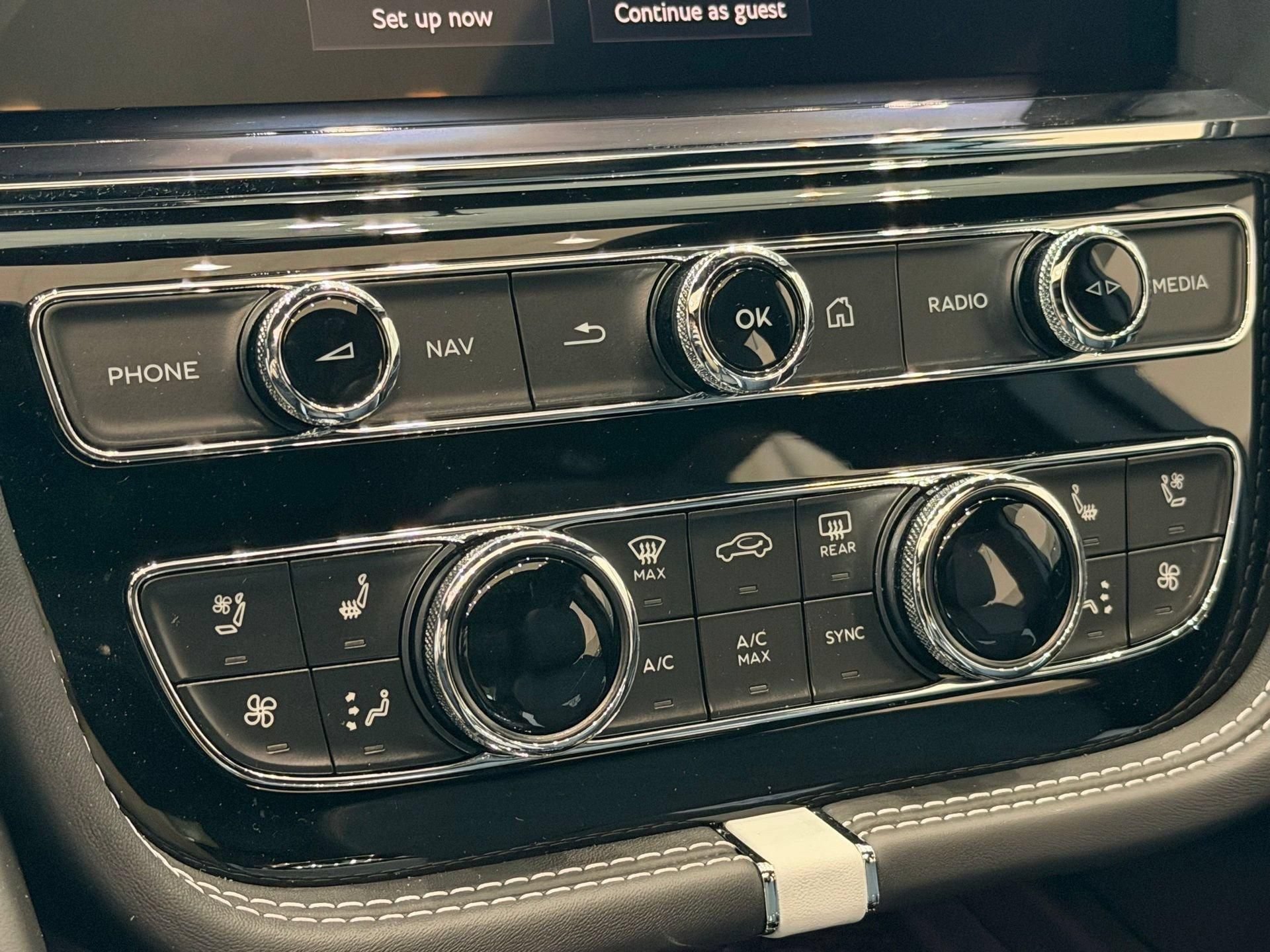 New 2026 Bentley Bentayga Speed AWD/4WD image 43