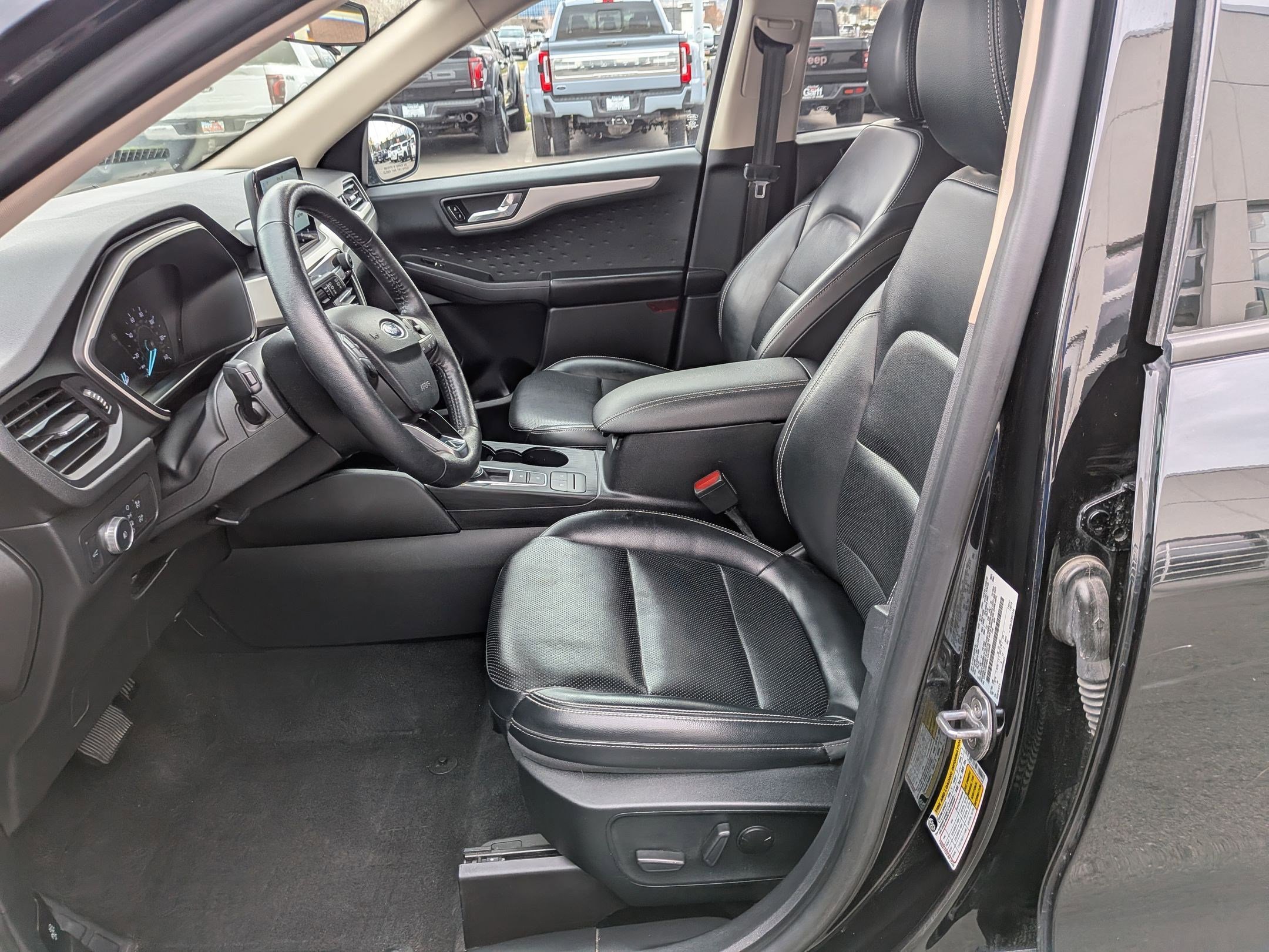 Used 2020 Ford Escape SEL image 29