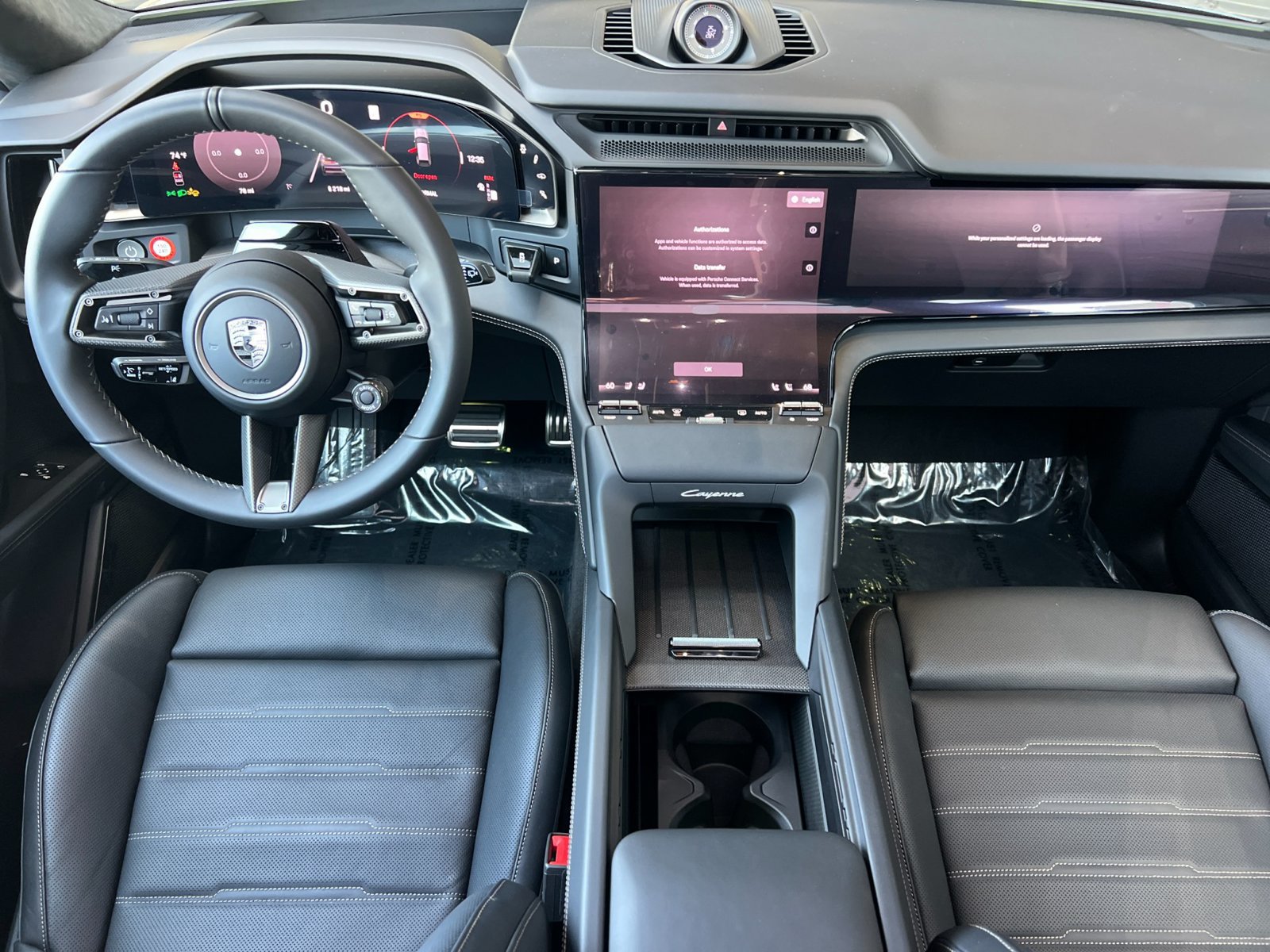 Certified 2026 Porsche Cayenne Turbo AWD/4WD image 6