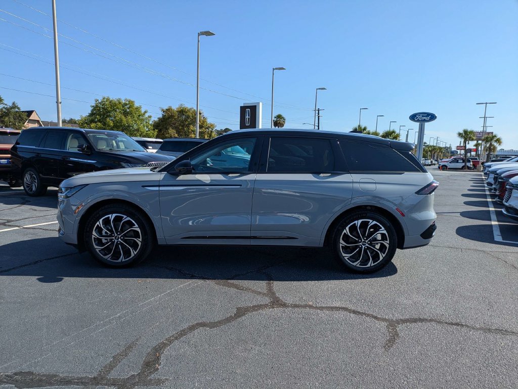 New 2026 Lincoln Nautilus Reserve AWD/4WD image 7