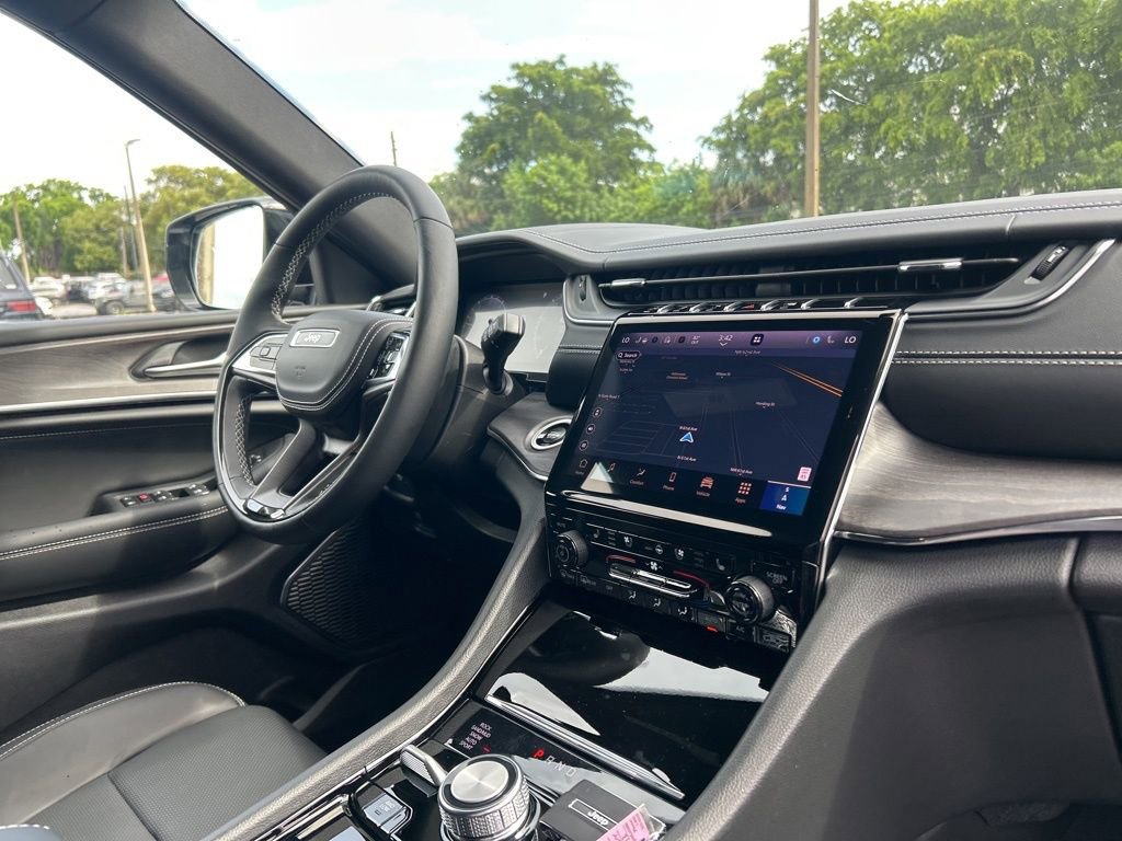New 2025 Jeep Grand Cherokee Overland w/ Adv Protech Group III image 26