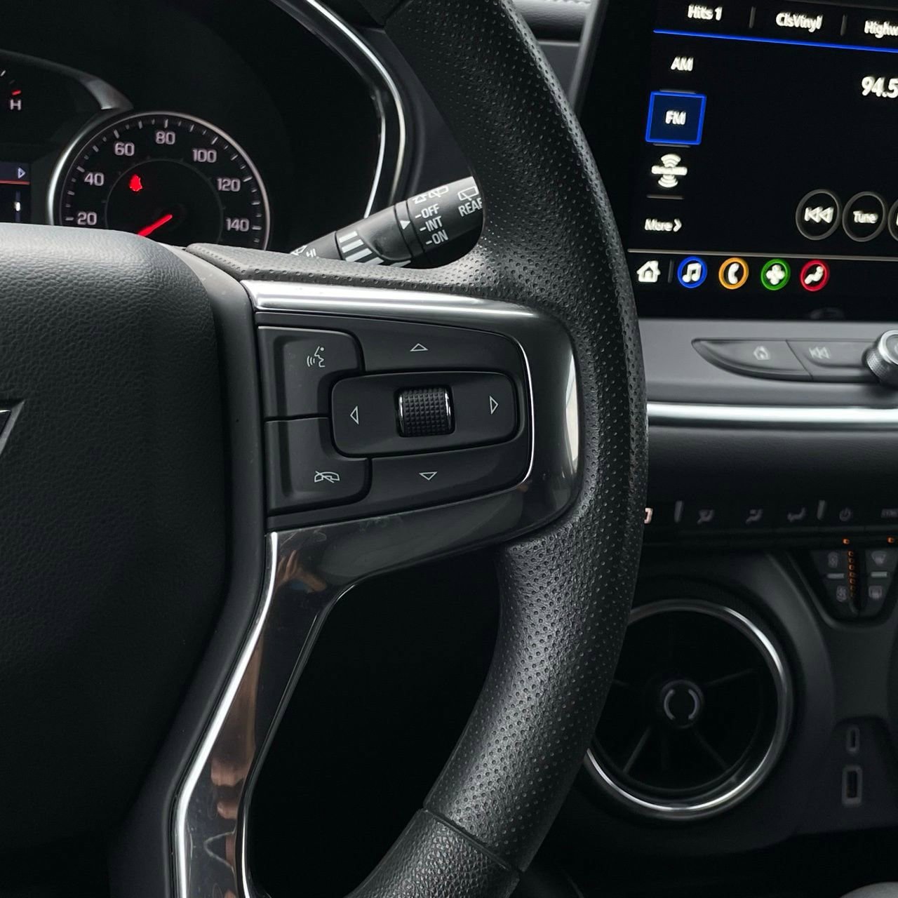 Used 2024 Chevrolet Blazer LT w/ Convenience Package FWD image 14