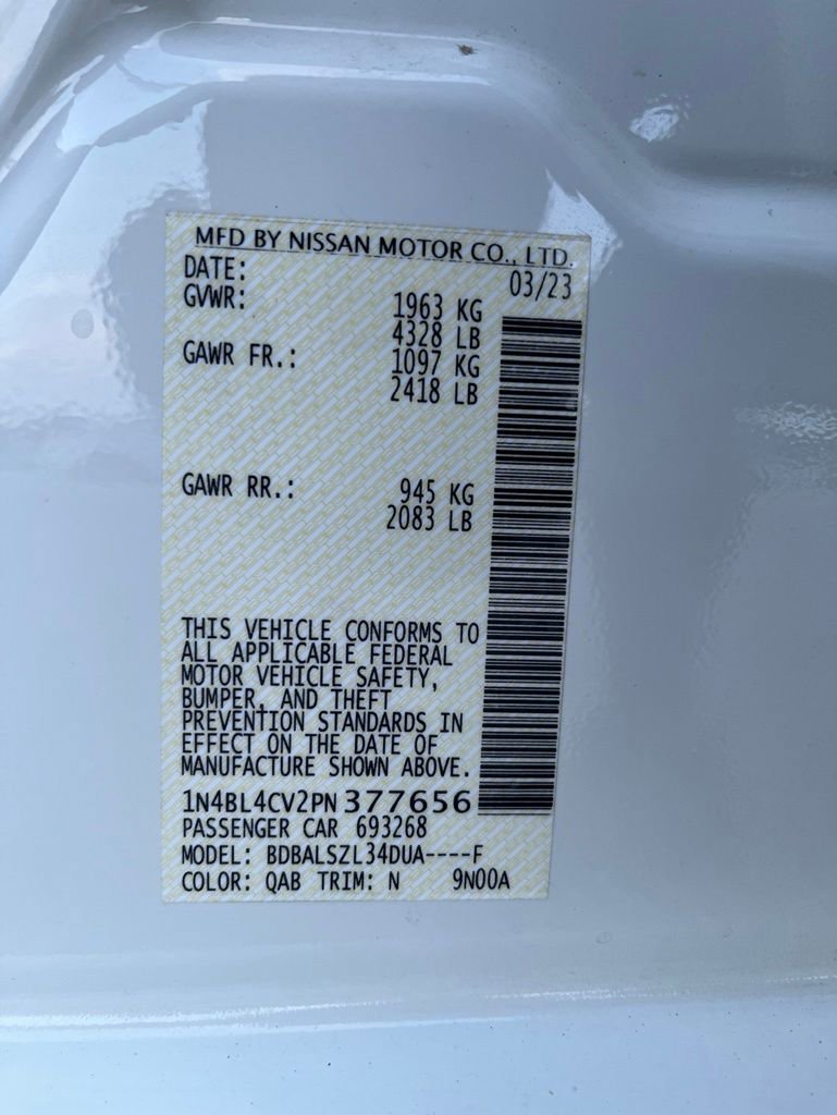 Used 2023 Nissan Altima 2.5 SR FWD image 11