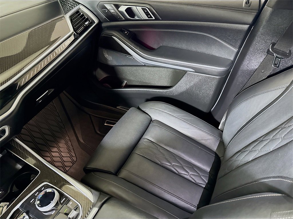 Used 2024 BMW X5 M60i image 23