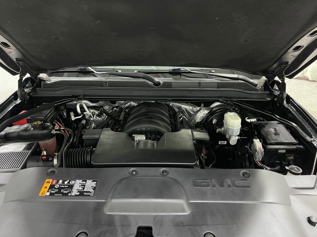 Used 2018 GMC Yukon SLT w/ HD Trailering Package image 28