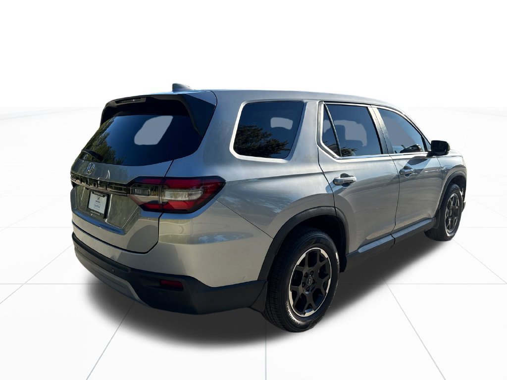 Certified 2025 Honda Pilot EX-L image 9