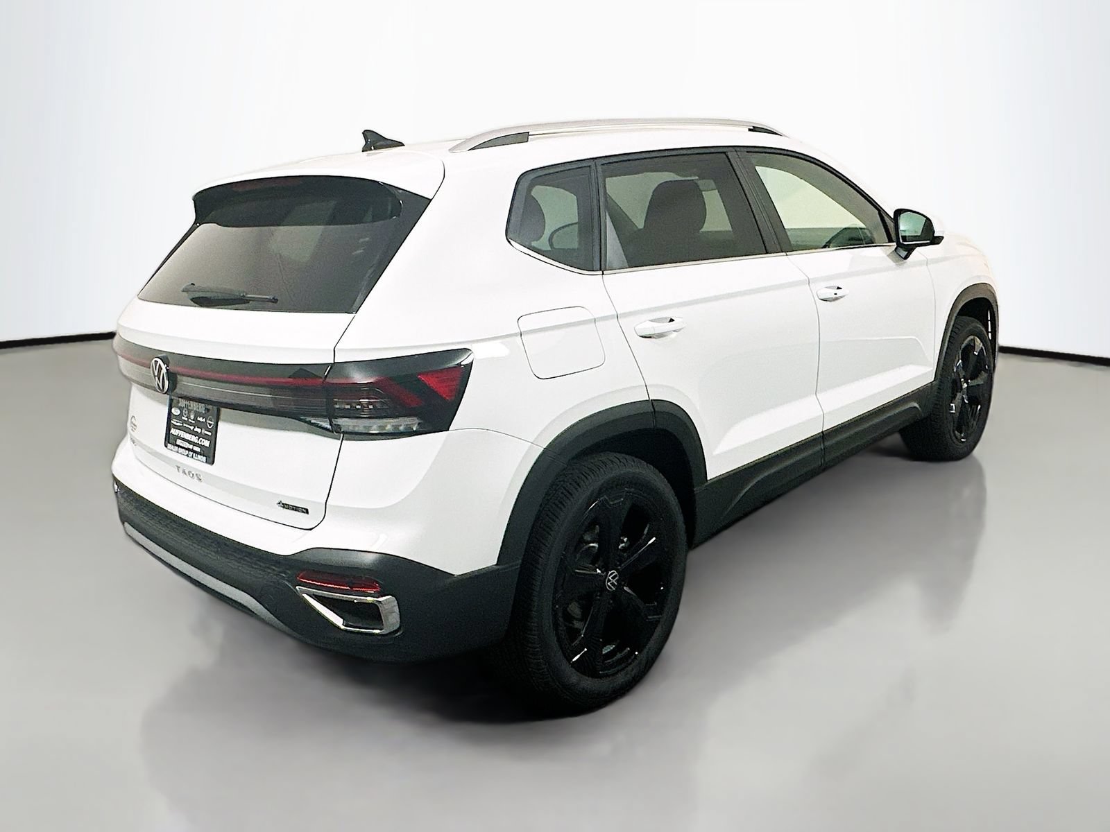 New 2026 Volkswagen Taos SEL AWD/4WD image 21
