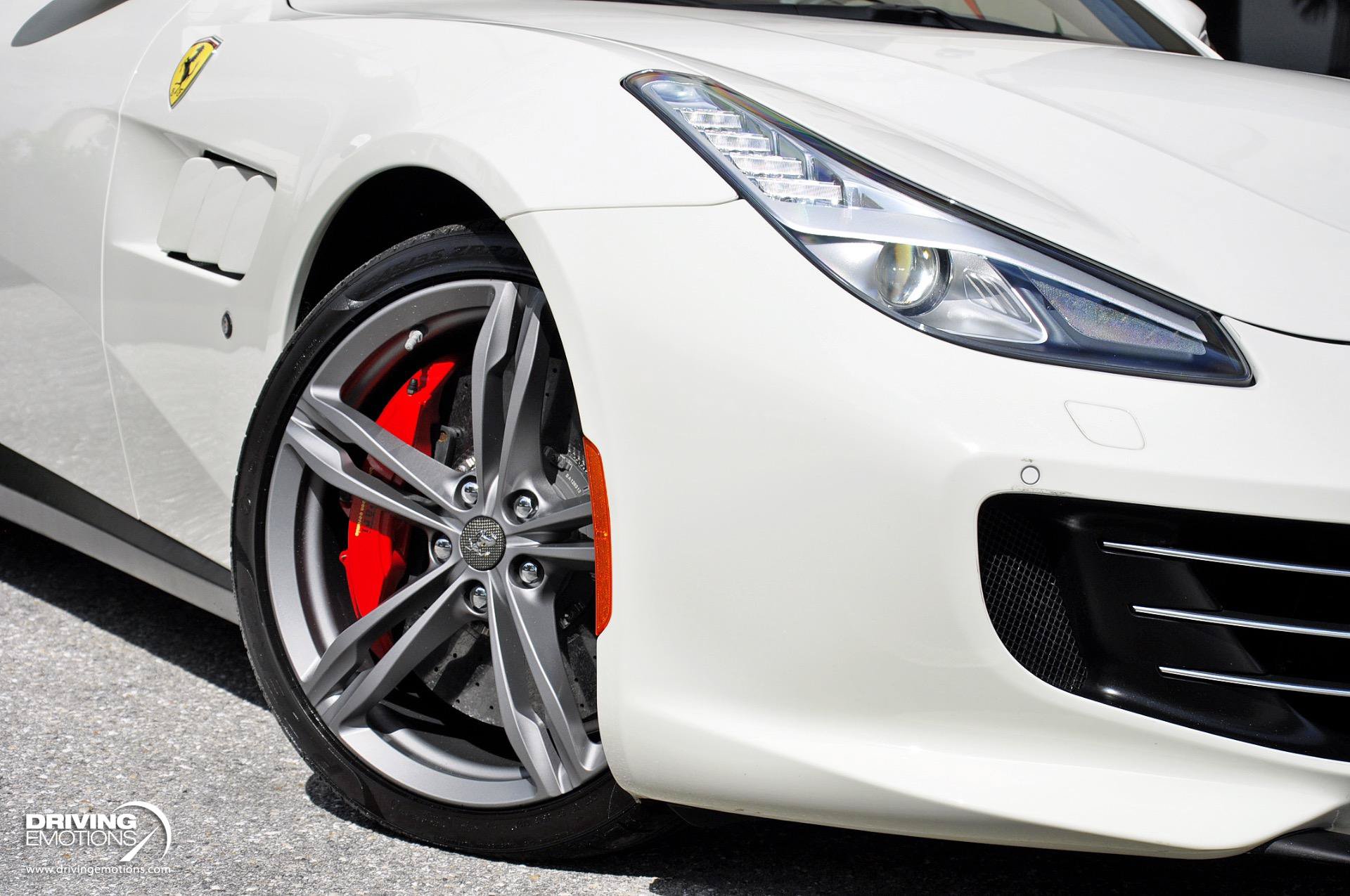 Used 2017 Ferrari GTC4Lusso AWD/4WD image 5