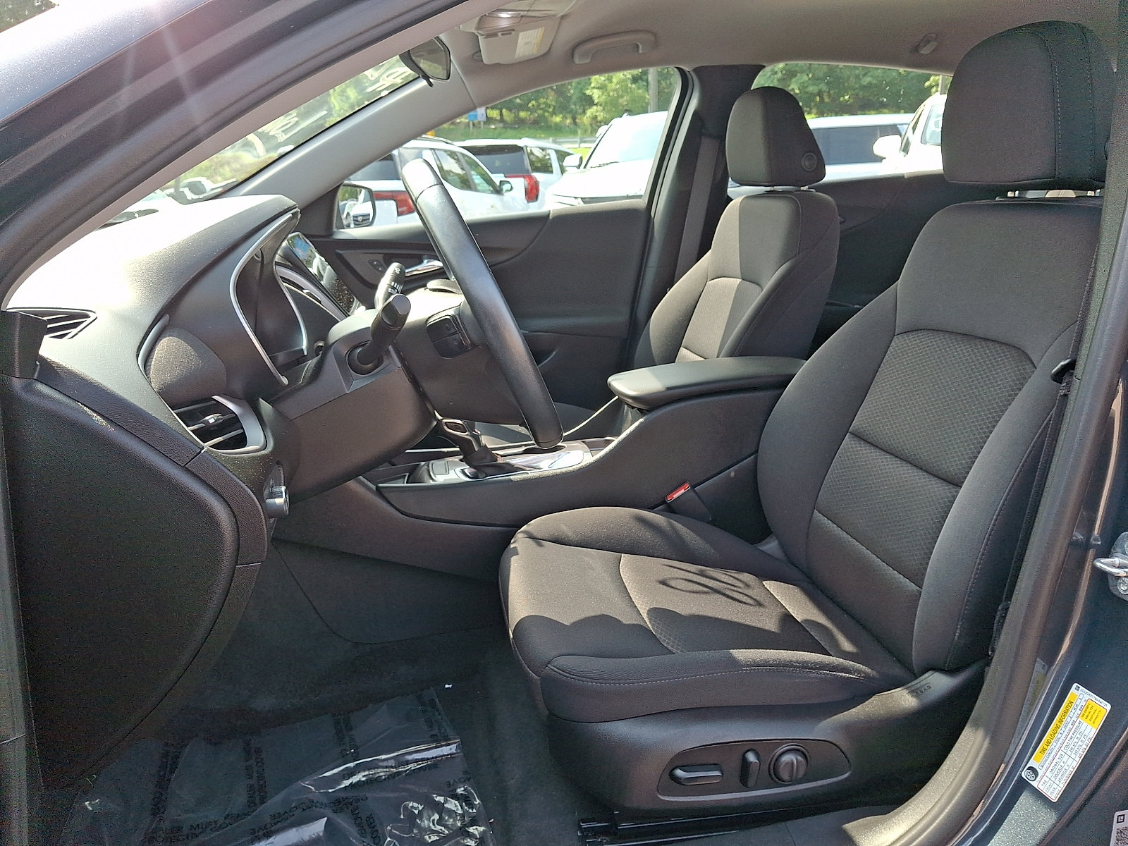 Used 2021 Chevrolet Malibu RS FWD image 14