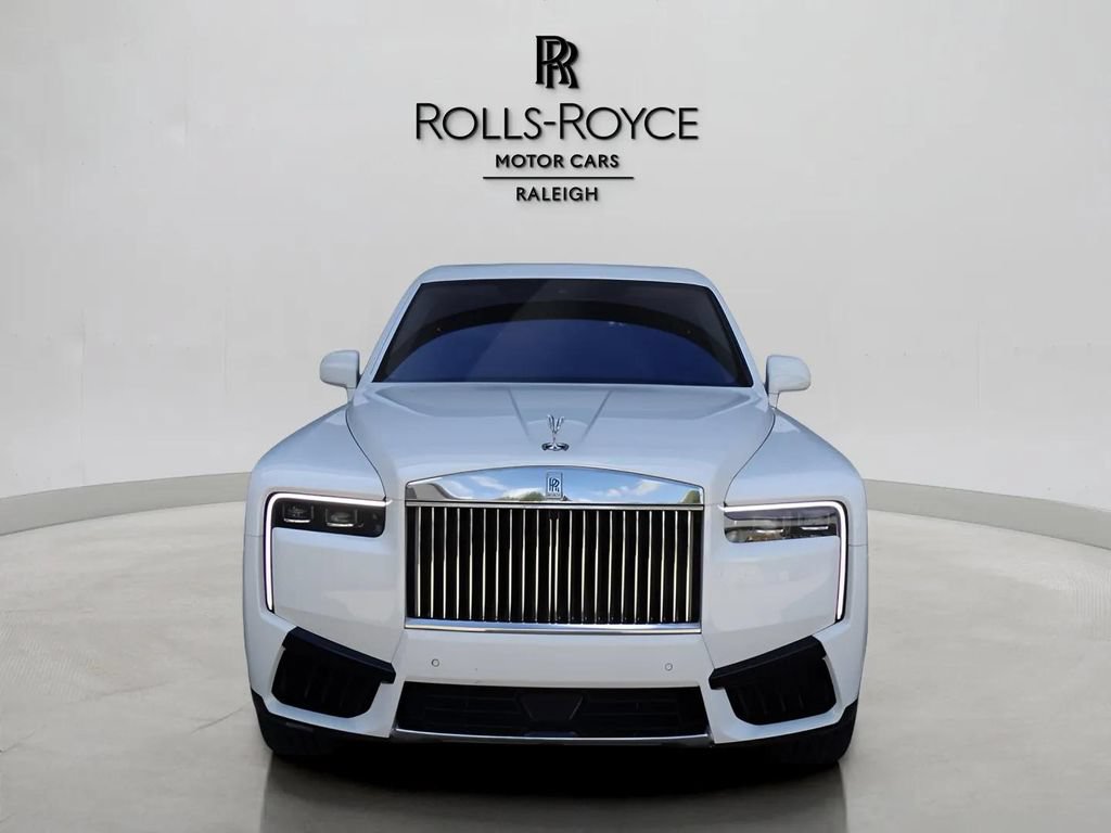 Certified 2025 Rolls-Royce Cullinan AWD/4WD image 5