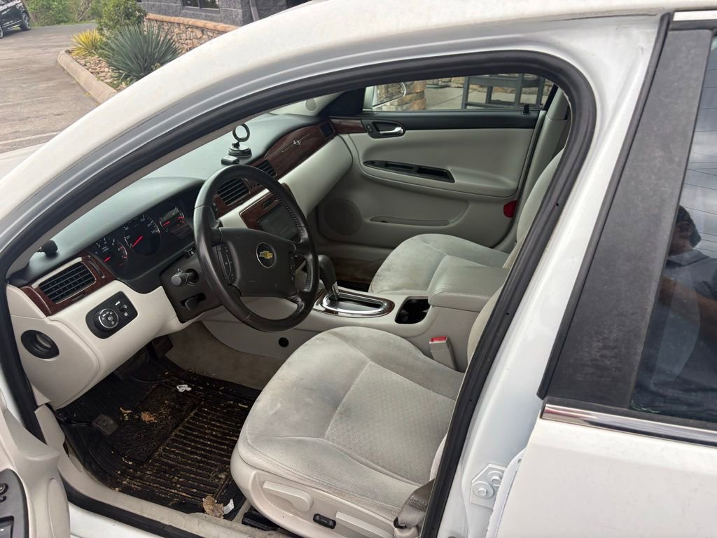 Used 2011 Chevrolet Impala LT image 7