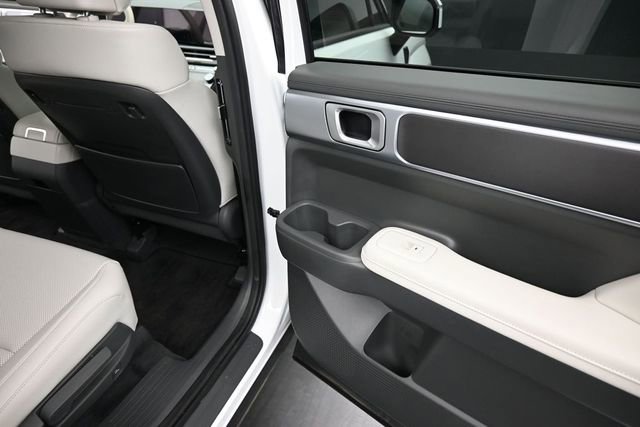 Used 2025 Hyundai Santa Fe SEL FWD image 23