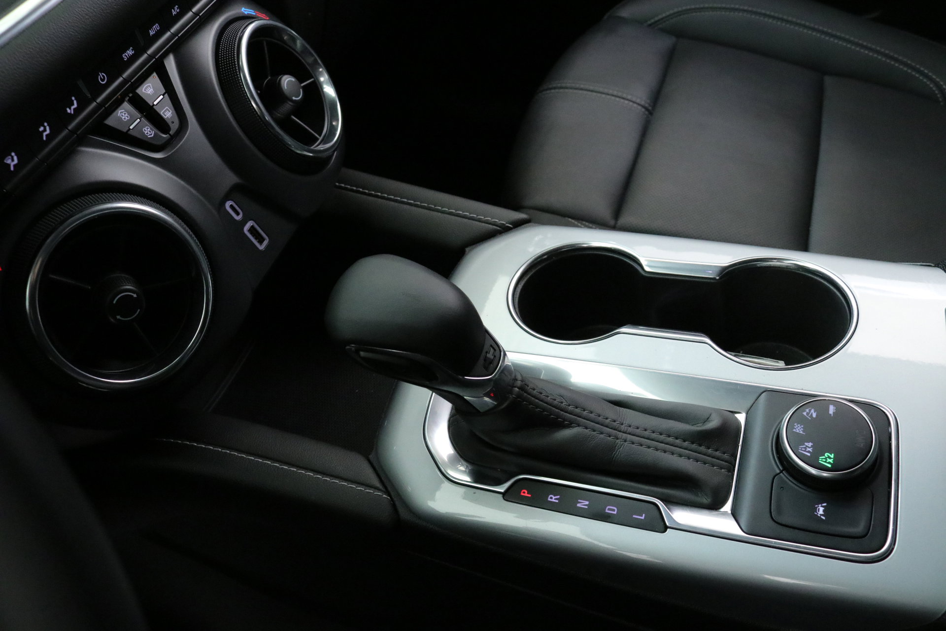 Used 2024 Chevrolet Blazer LT w/ LPO, Floor Liner Package image 19