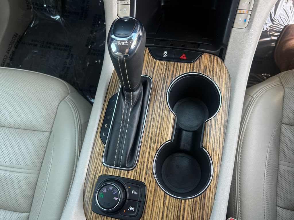 Used 2019 GMC Acadia Denali w/ Technology Package AWD/4WD image 19