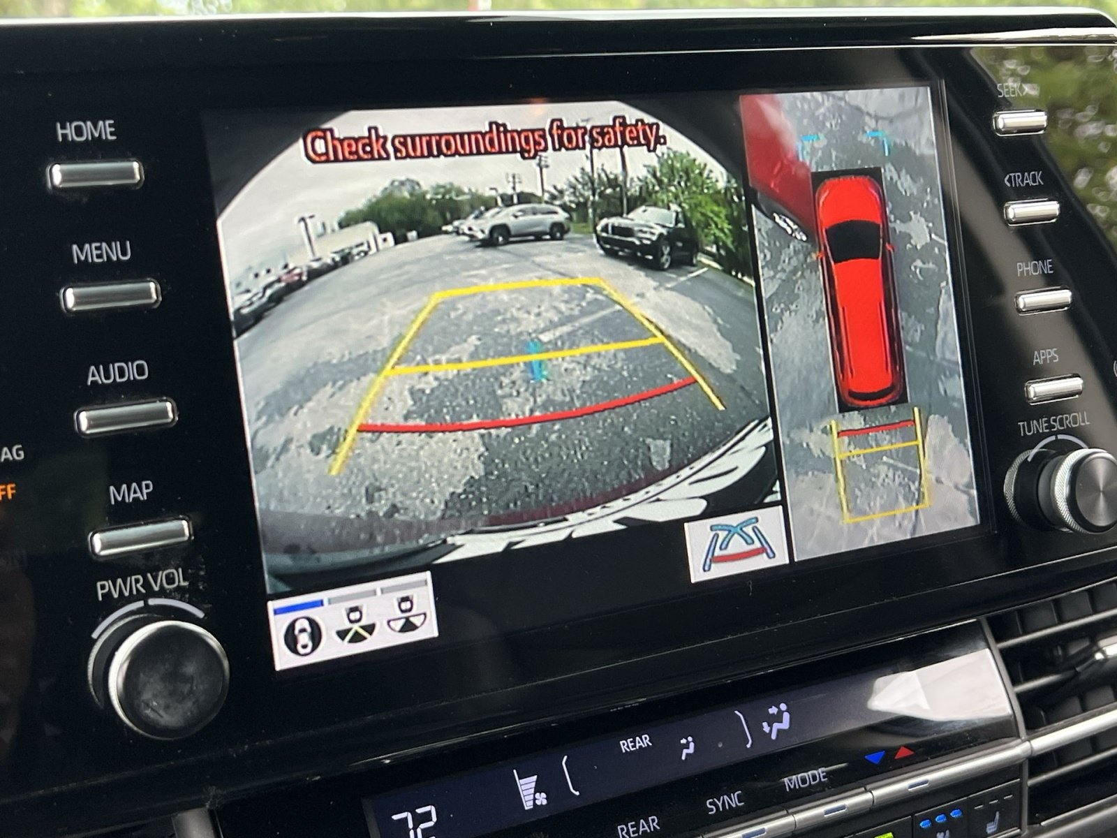 Used 2021 Toyota Sienna Platinum AWD/4WD image 18