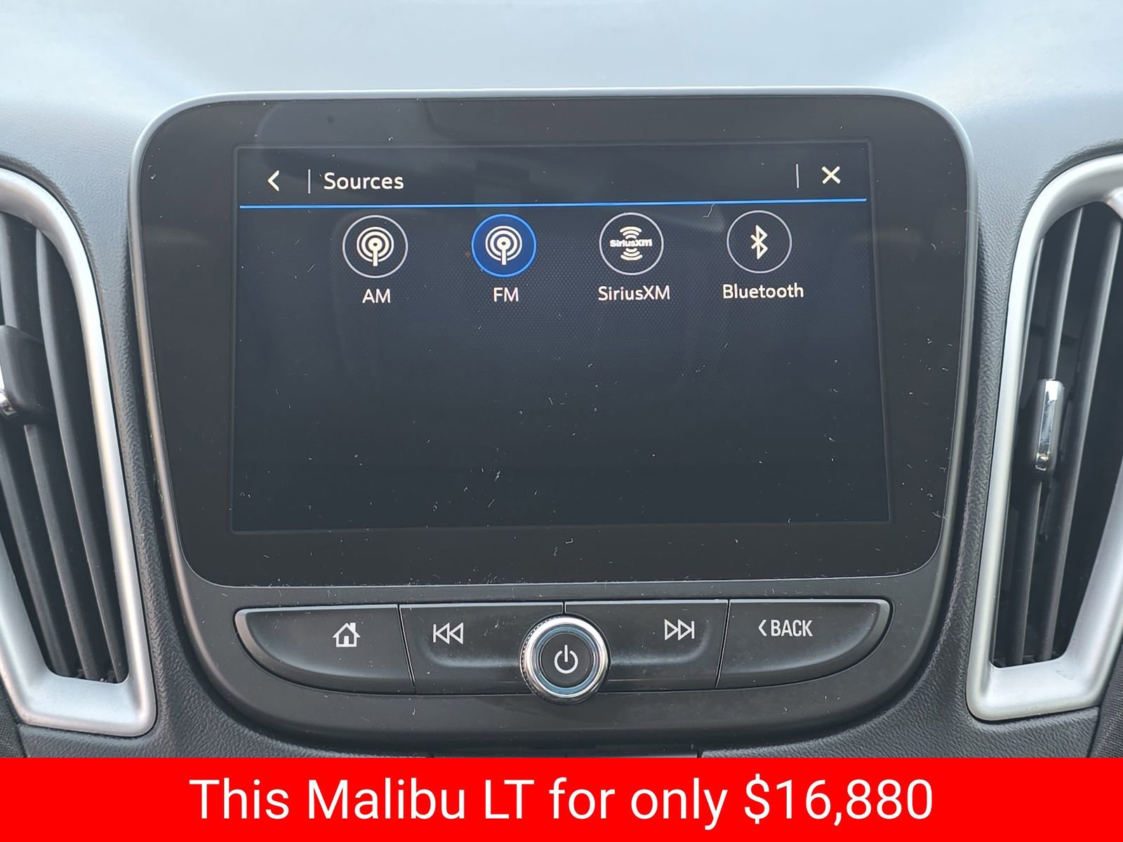 Used 2023 Chevrolet Malibu LT image 27