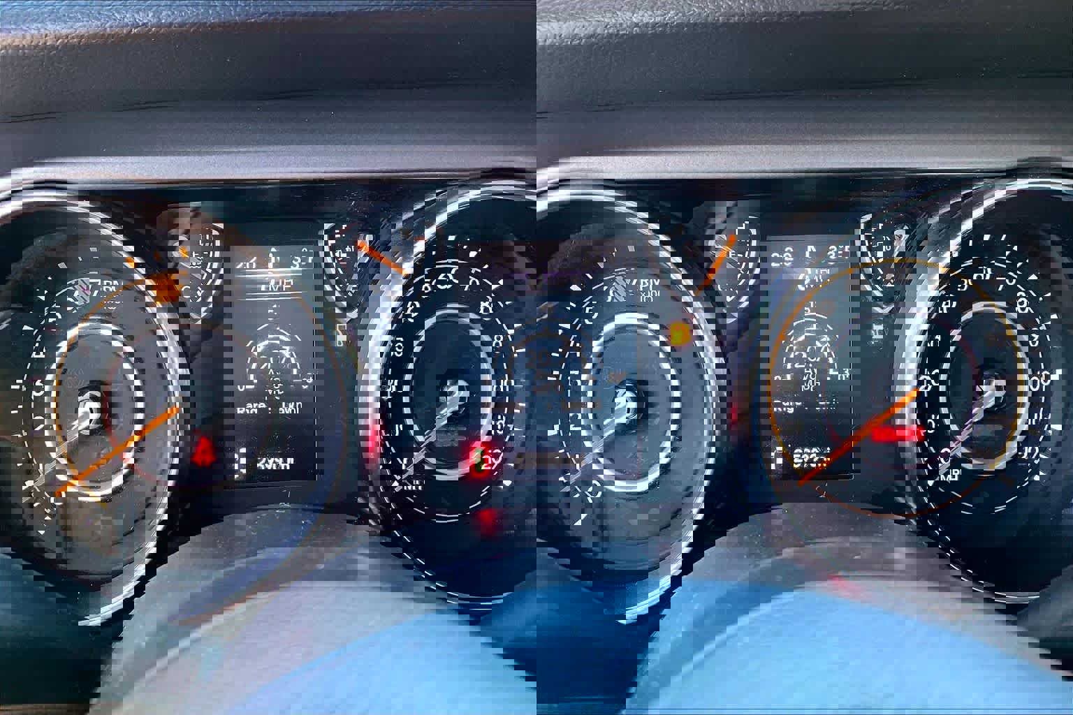 Used 2023 Jeep Wrangler Sport image 25