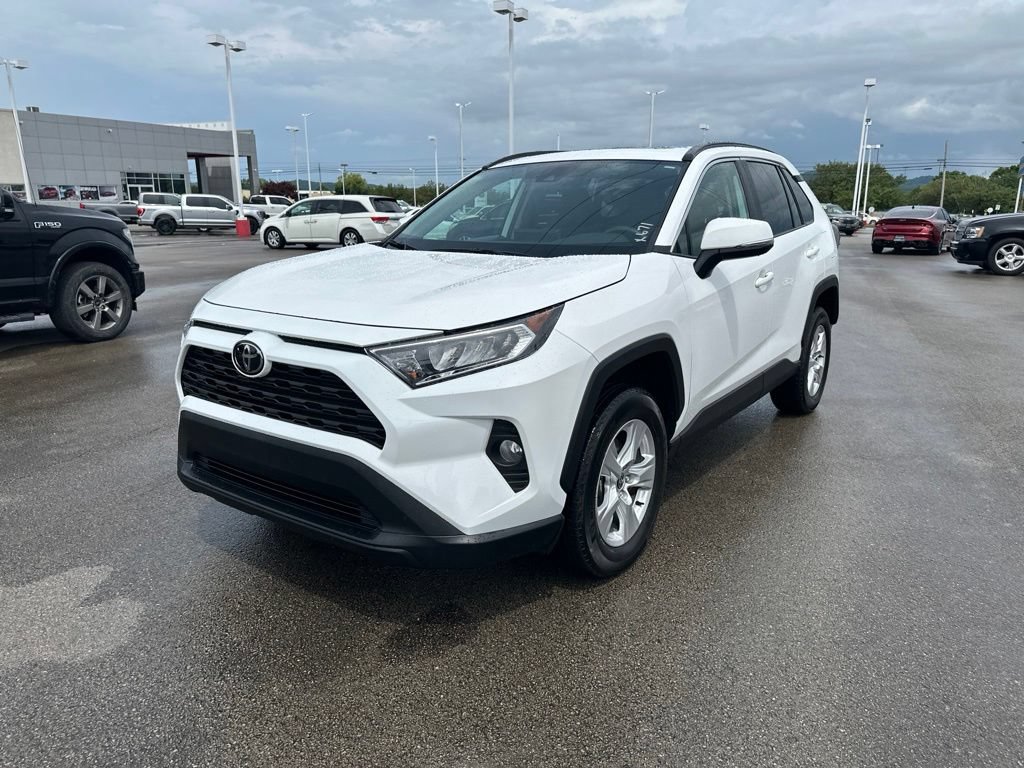 Certified 2021 Toyota RAV4 XLE w/ Convenience Package AWD/4WD image 4