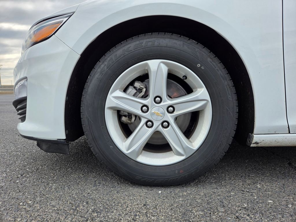 Used 2023 Chevrolet Malibu LT FWD image 10