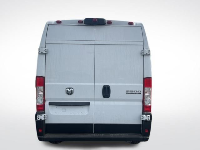 Used 2025 RAM ProMaster 2500 w/ Convenience Group image 4