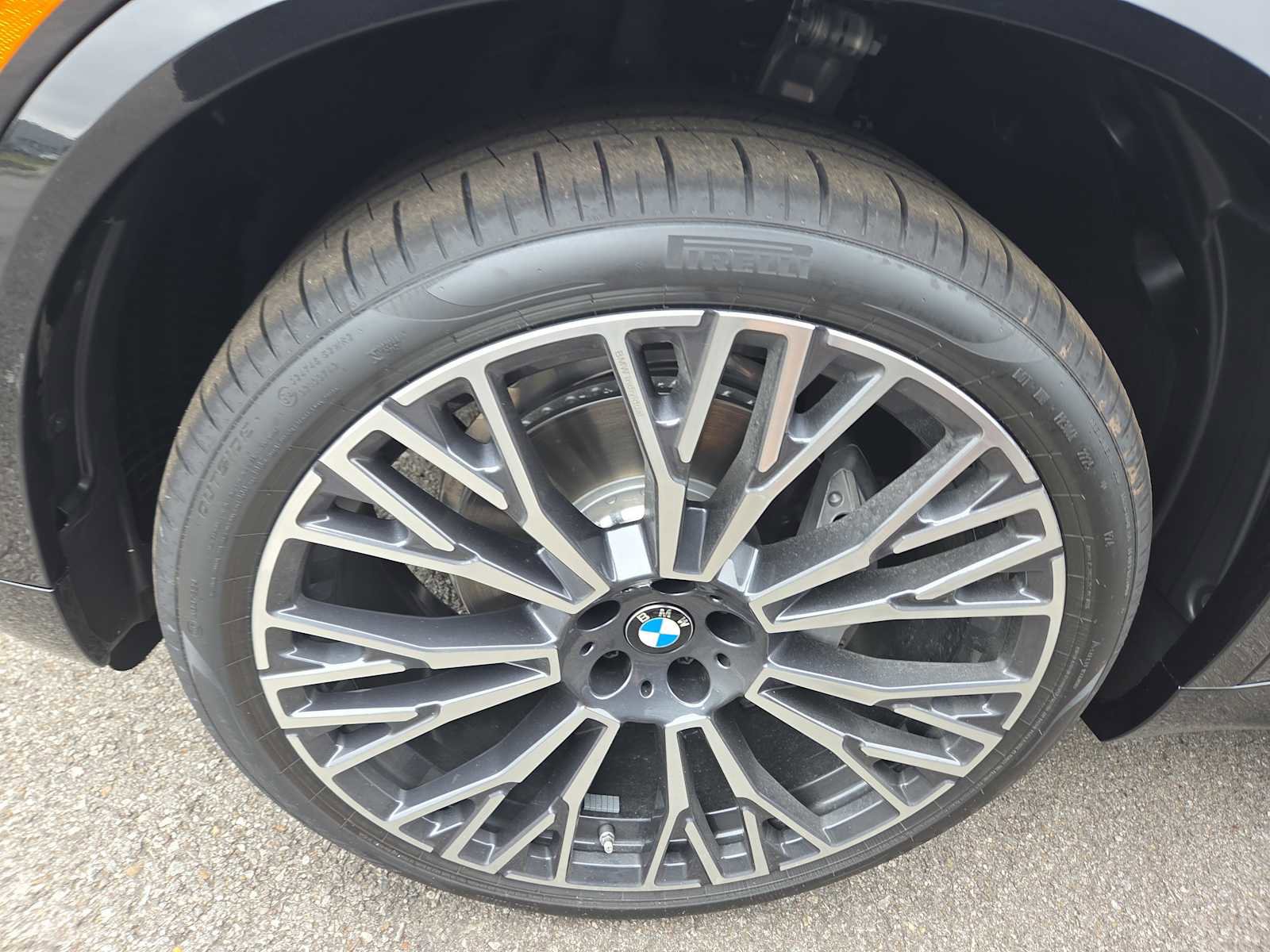 New 2026 BMW X5 xDrive40i w/ M Sport Package image 10