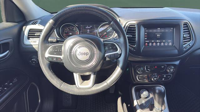 Used 2020 Jeep Compass Latitude w/ Cold Weather Group AWD/4WD image 22