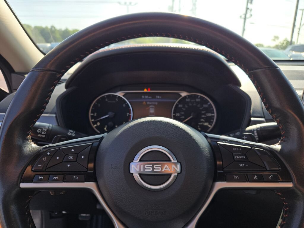 Used 2024 Nissan Altima 2.5 SR FWD image 31