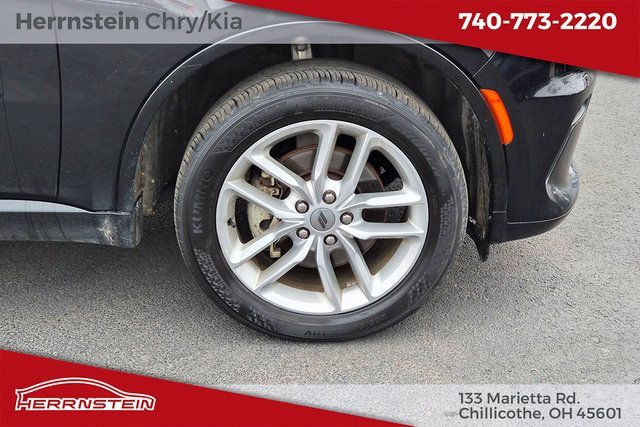 Used 2023 Dodge Durango GT image 33