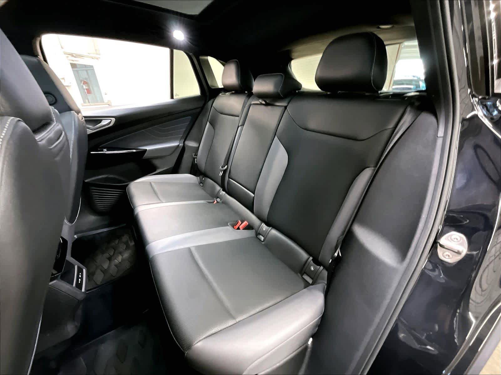 Used 2024 Volkswagen ID.4 S RWD image 29
