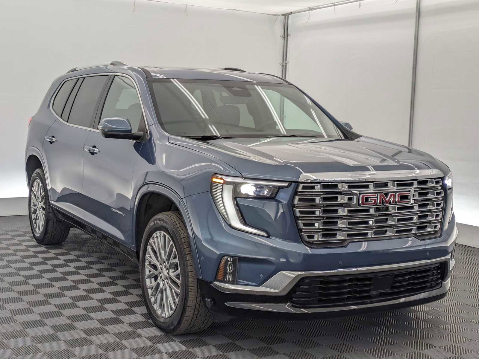 Used 2025 GMC Acadia Denali w/ Super Cruise Package AWD/4WD image 7