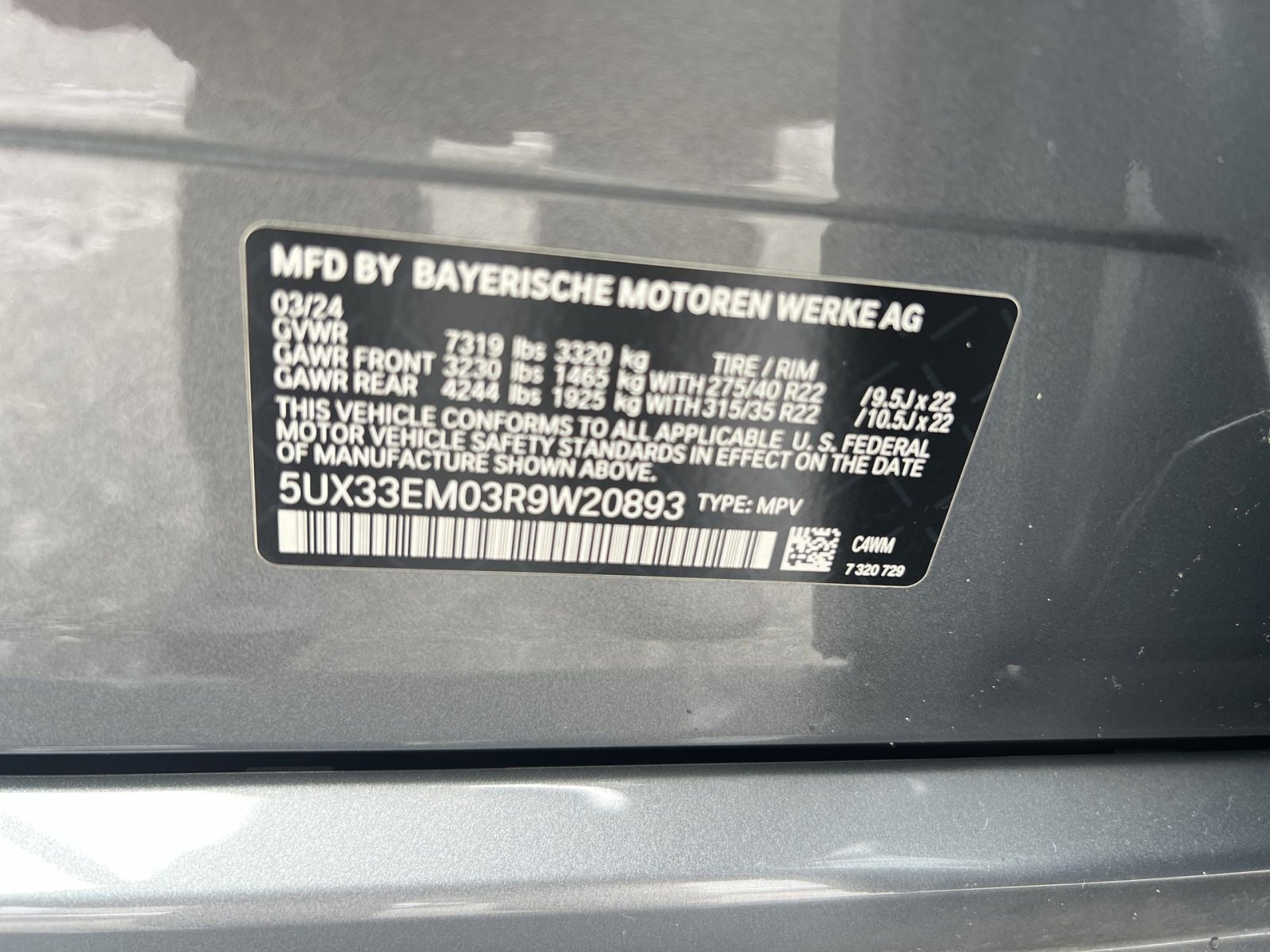 Used 2024 BMW X7 M60i w/ Executive Package image 30