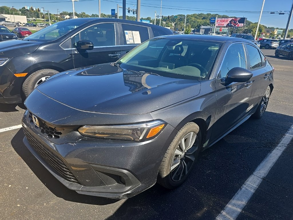 Used 2024 Honda Civic EX-L image 2