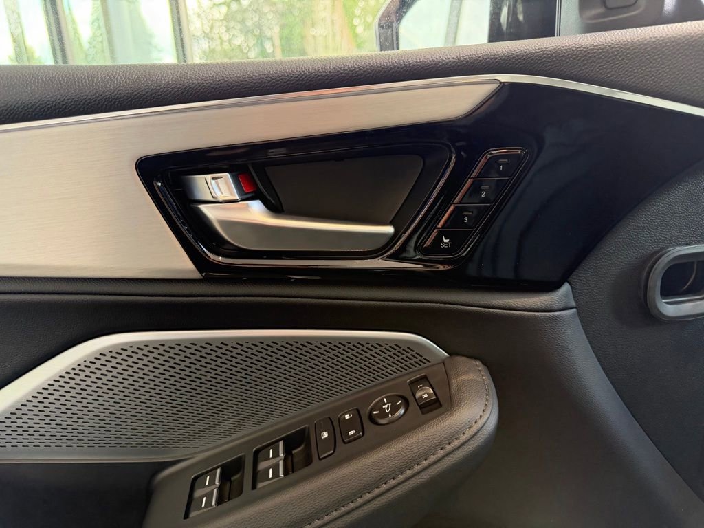 New 2026 Acura MDX SH-AWD image 12