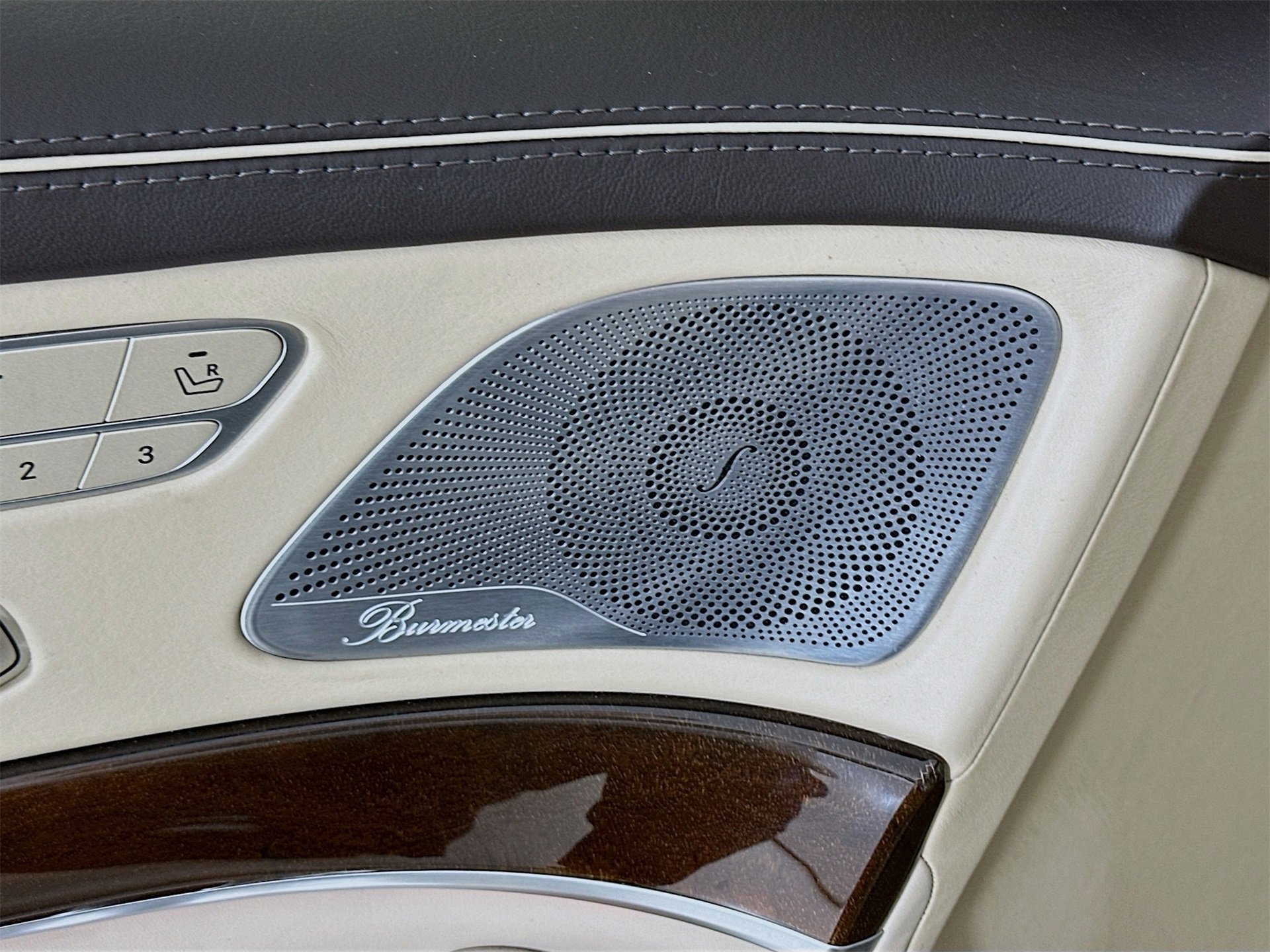 Used 2014 Mercedes-Benz S 550 Sedan image 20