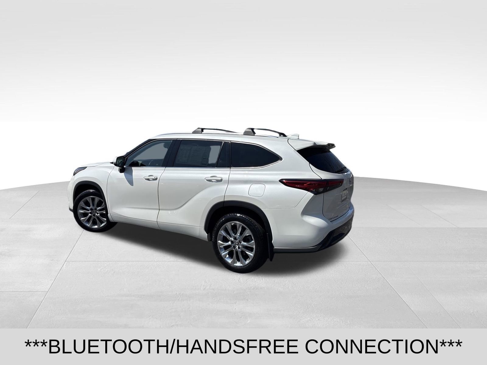 Used 2020 Toyota Highlander Limited image 3