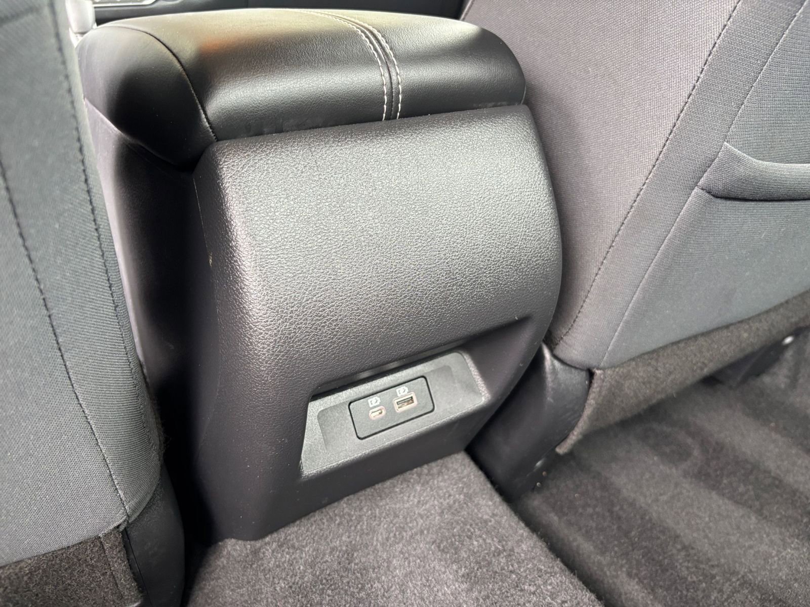 Used 2025 Nissan Altima 2.5 SV FWD image 23