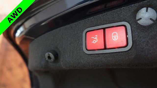 Used 2018 Mercedes-Benz C 300 4MATIC Sedan image 46