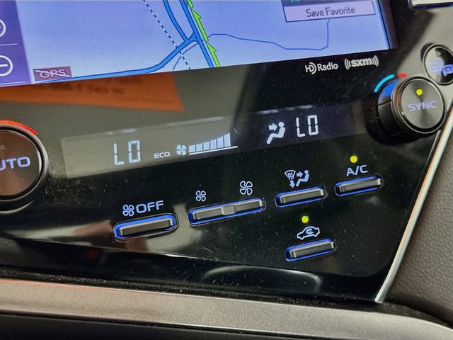 Used 2018 Toyota Camry XLE w/ Driver Assist Package FWD image 21
