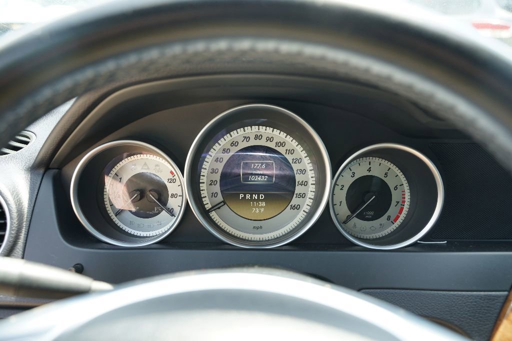 Used 2012 Mercedes-Benz C 300 4MATIC Sedan image 9