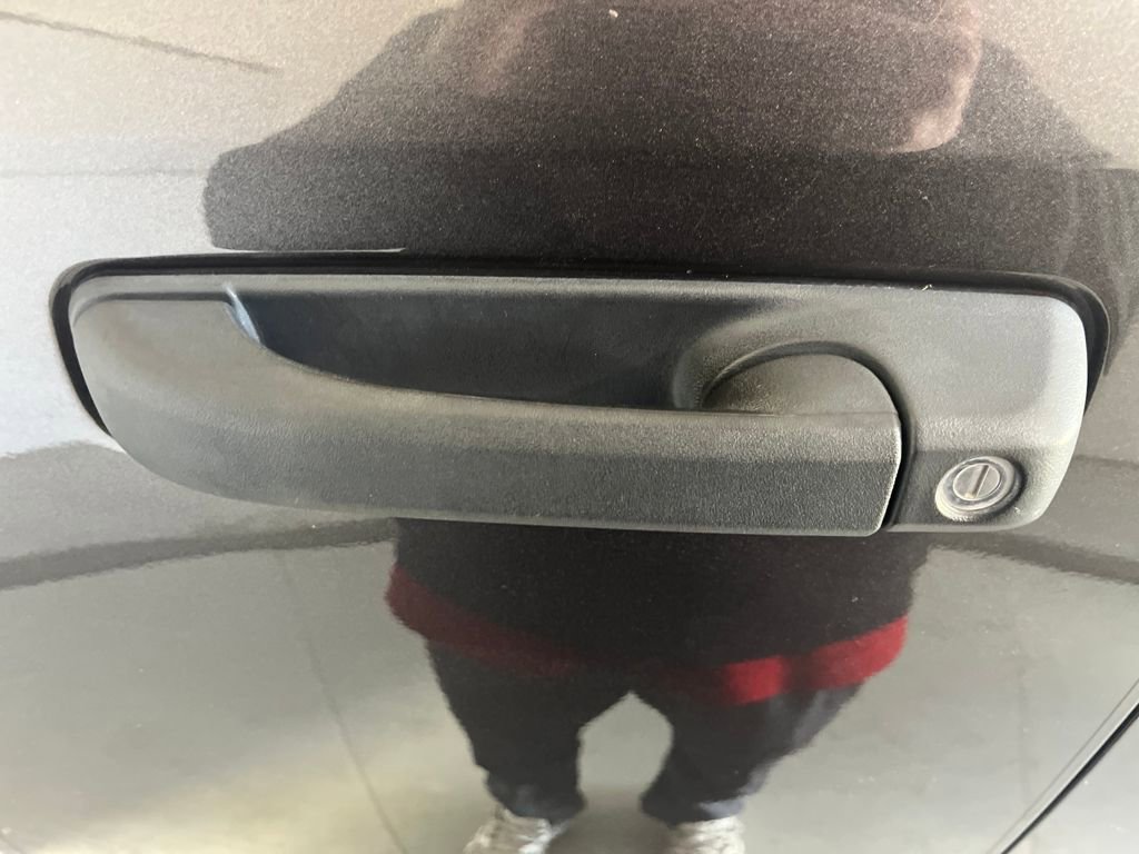 Used 2018 RAM 2500 Tradesman w/ Chrome Appearance Group image 43