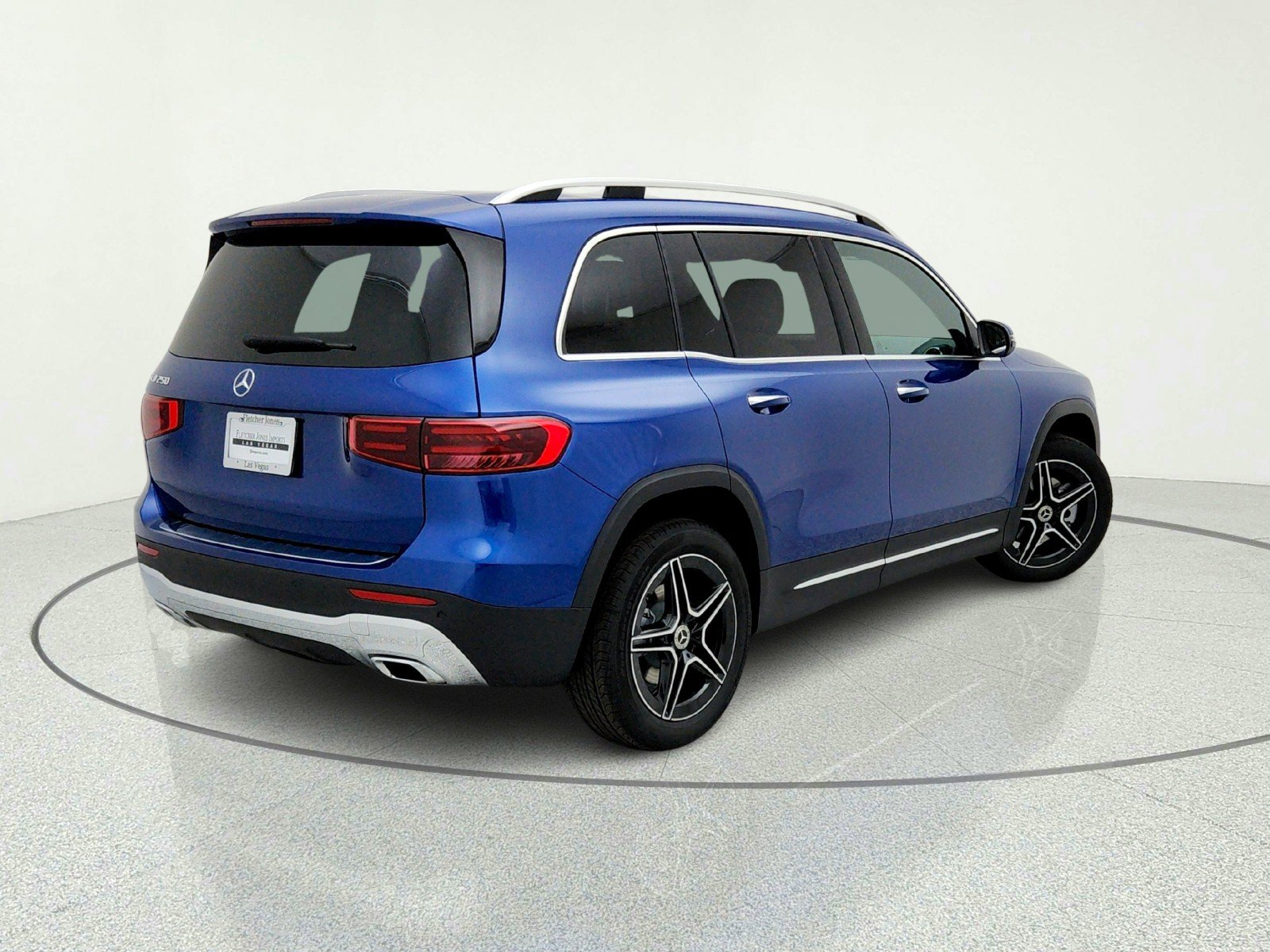 New 2026 Mercedes-Benz GLB 250 image 9