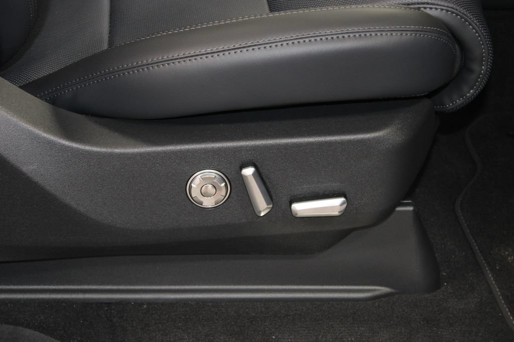 New 2027 Lincoln Navigator Reserve RWD image 29