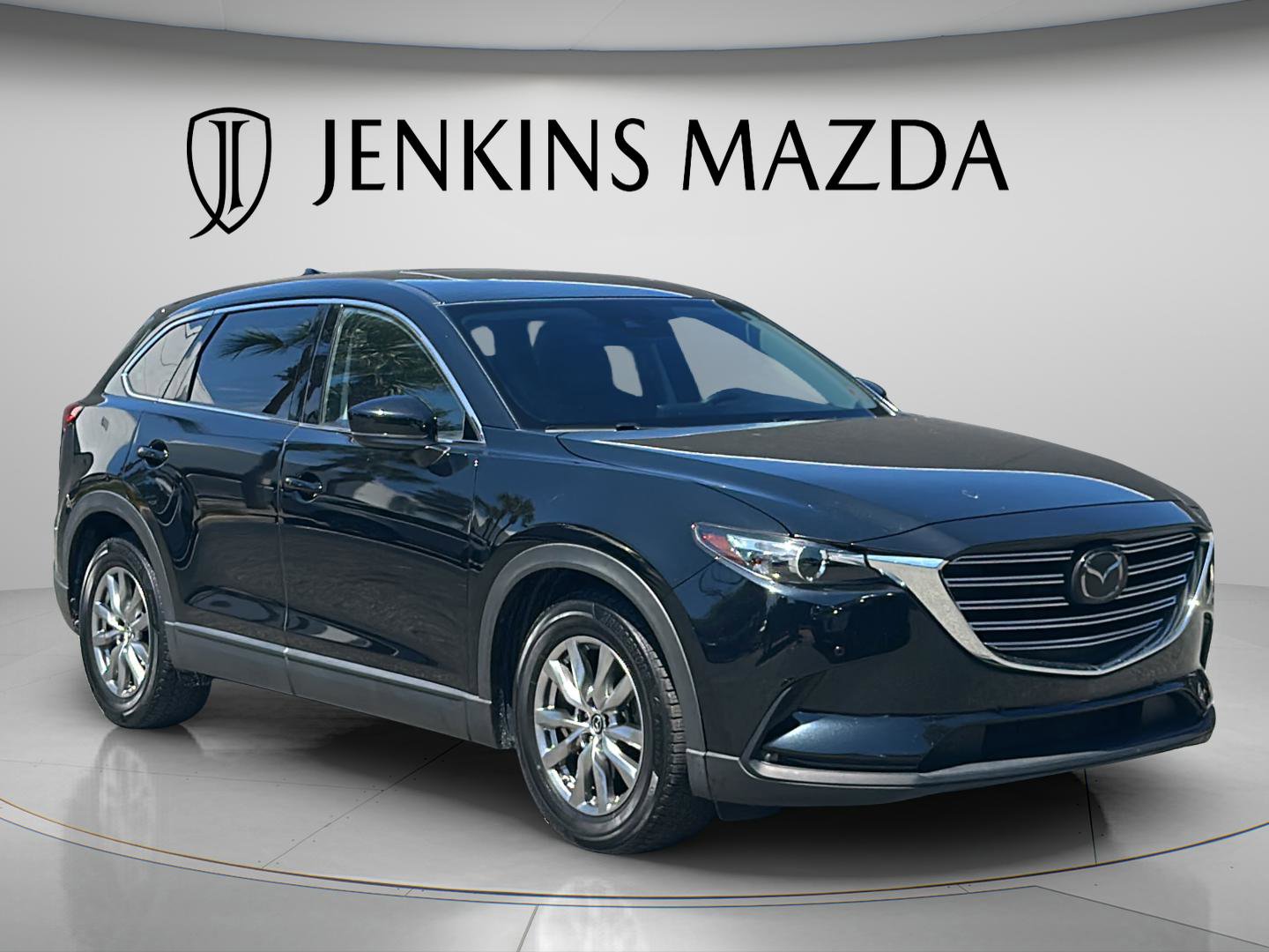Used 2019 MAZDA CX-9 Touring w/ Touring Premium Package FWD image 1