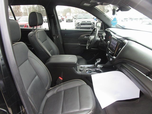 Certified 2023 Chevrolet Traverse Premier w/ Redline Edition image 27