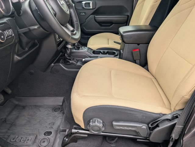Used 2018 Jeep Wrangler Unlimited Sport S AWD/4WD image 17