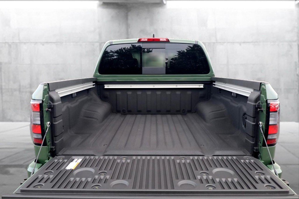 New 2026 Nissan Frontier SV w/ SV Convenience Package AWD/4WD image 7