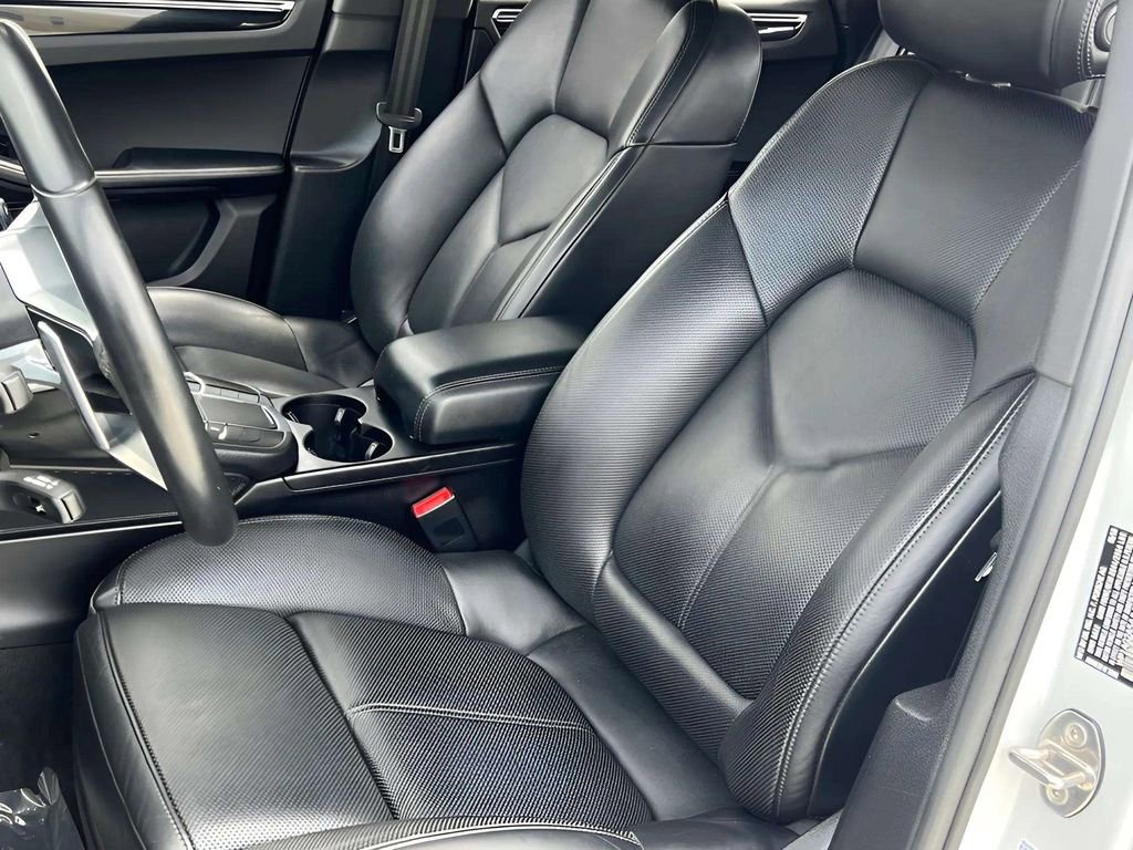 Used 2018 Porsche Macan GTS w/ Premium Package Plus AWD/4WD image 5